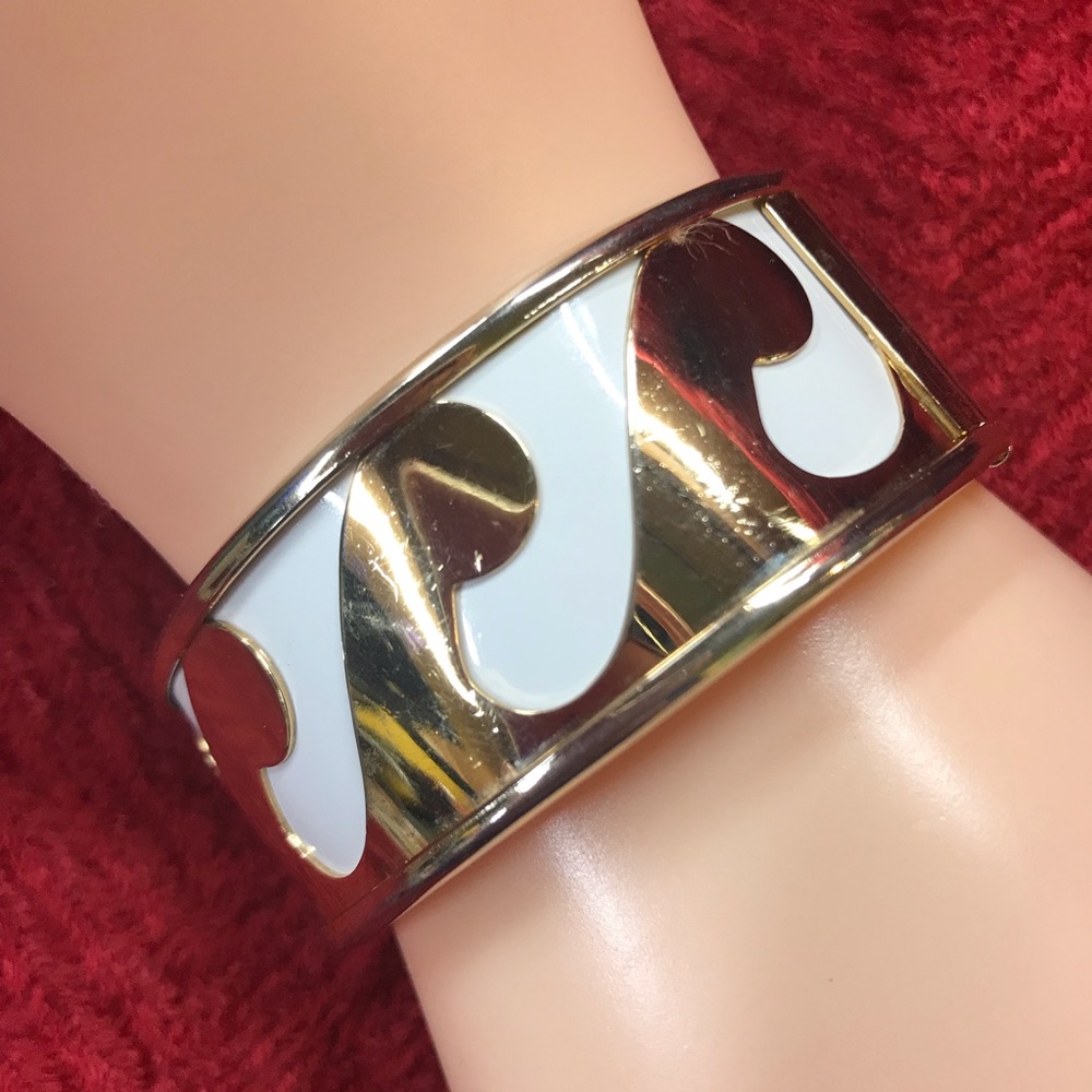 Sarah Coventry Vintage Bangle Bracelet